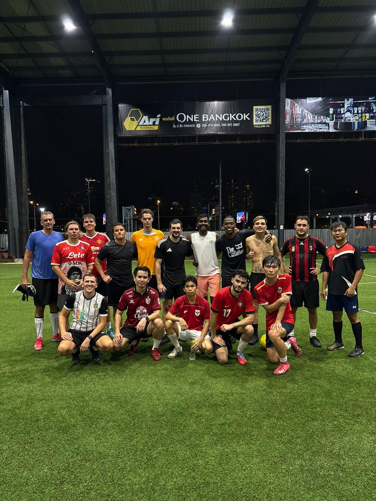 KickHub vs Facebook Groups vs WhatsApp: How Expats Find Football Games